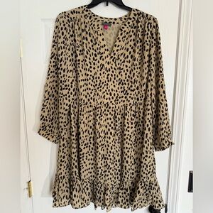 Vince Camuto Leopard Print V-Neck Blouse